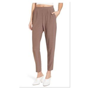 Leith Pleat Front Trouser